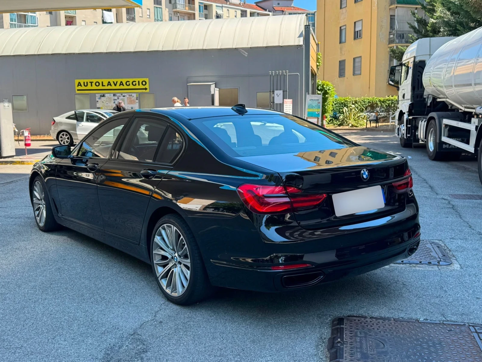 BMW 730 d xDrive, снимка 6 - Автомобили и джипове - 55152240