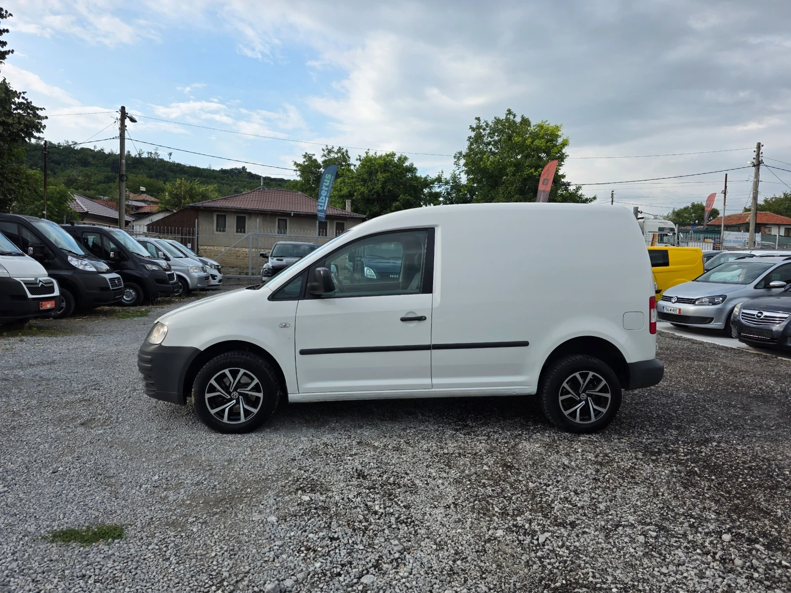 VW Caddy 1.9tdi 4motion 4x4 6скорости, снимка 7 - Автомобили и джипове - 55412201