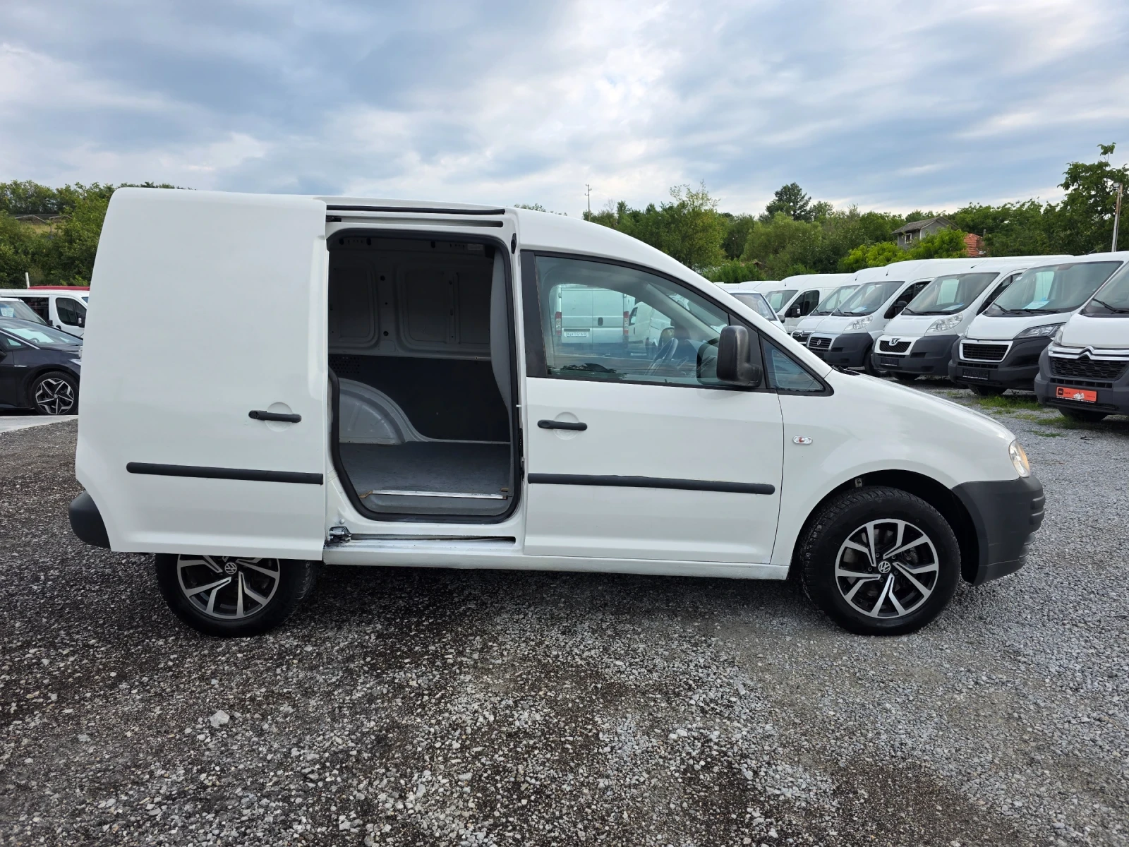VW Caddy 1.9tdi 4motion 4x4 6скорости, снимка 10 - Автомобили и джипове - 55412201