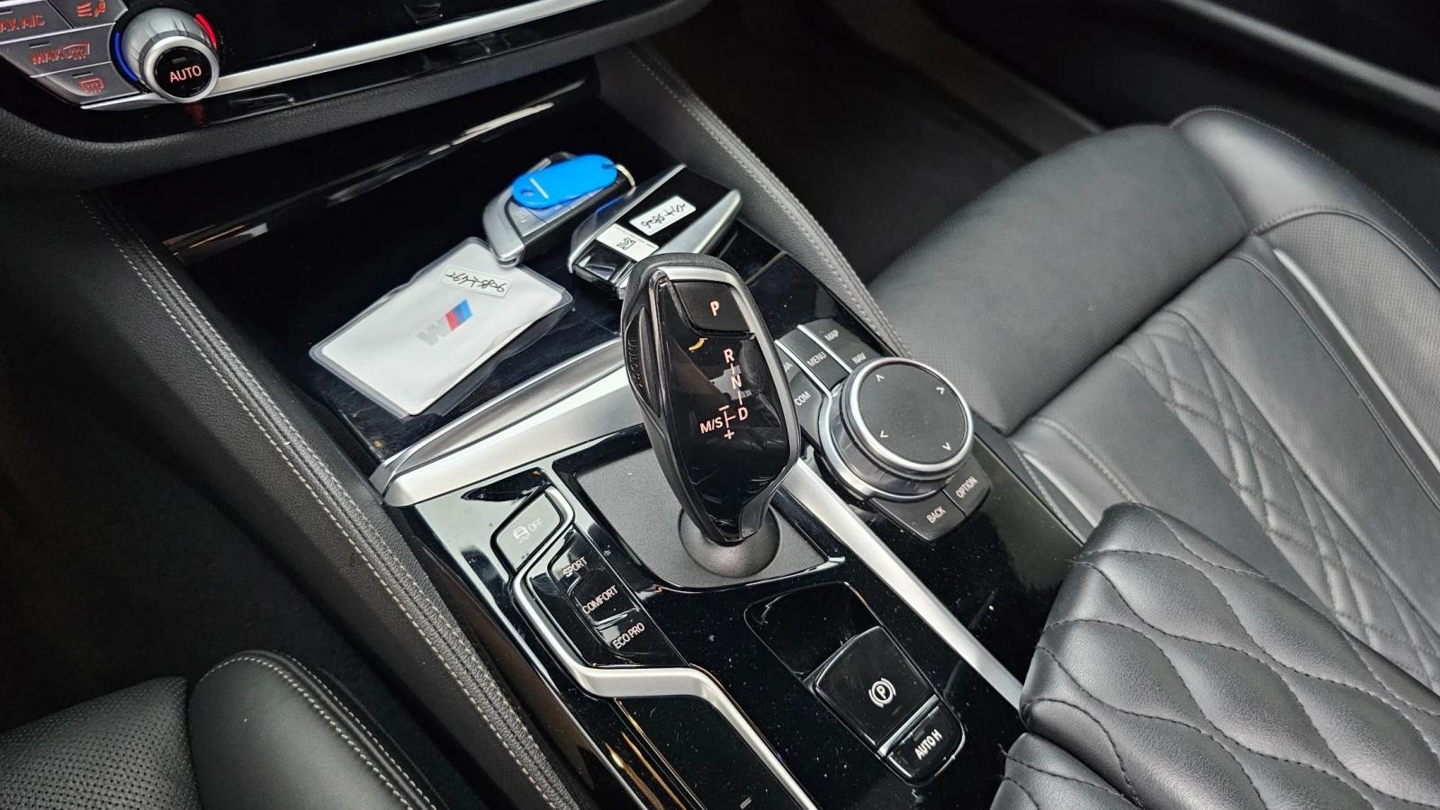 BMW 530 i M Sport, снимка 7 - Автомобили и джипове - 55477582
