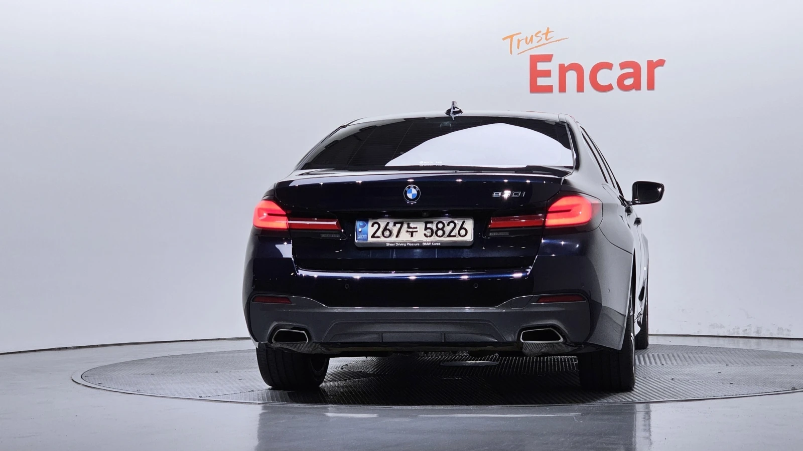 BMW 530 i M Sport, снимка 4 - Автомобили и джипове - 55477582