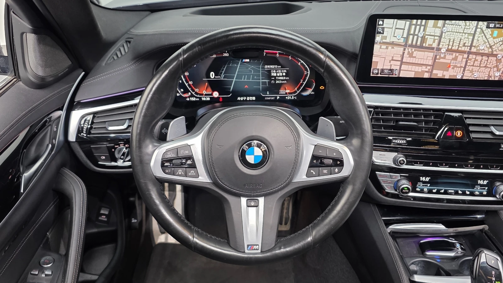 BMW 530 i M Sport, снимка 12 - Автомобили и джипове - 55477582
