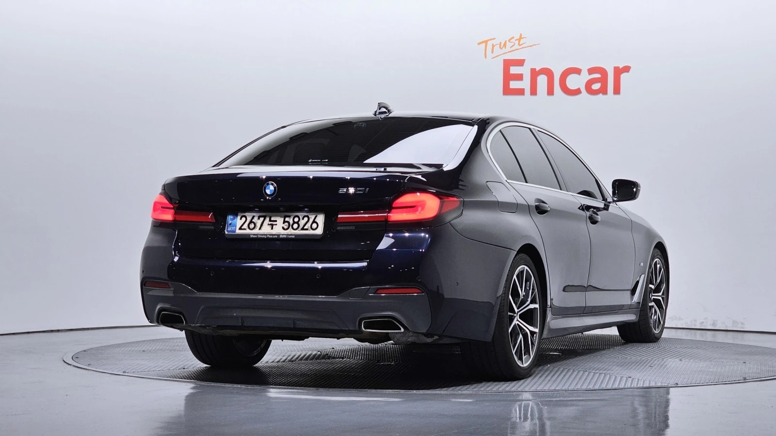 BMW 530 i M Sport, снимка 2 - Автомобили и джипове - 55477582