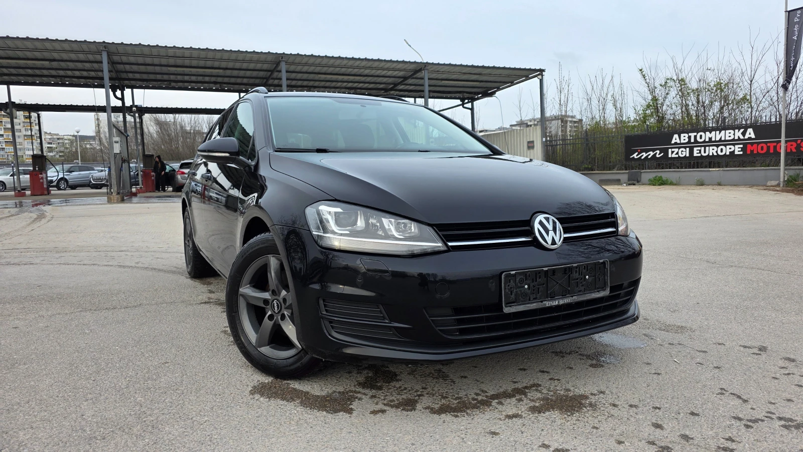VW Golf КАТО ЧИСТО НОВ, снимка 3 - Автомобили и джипове - 55677889