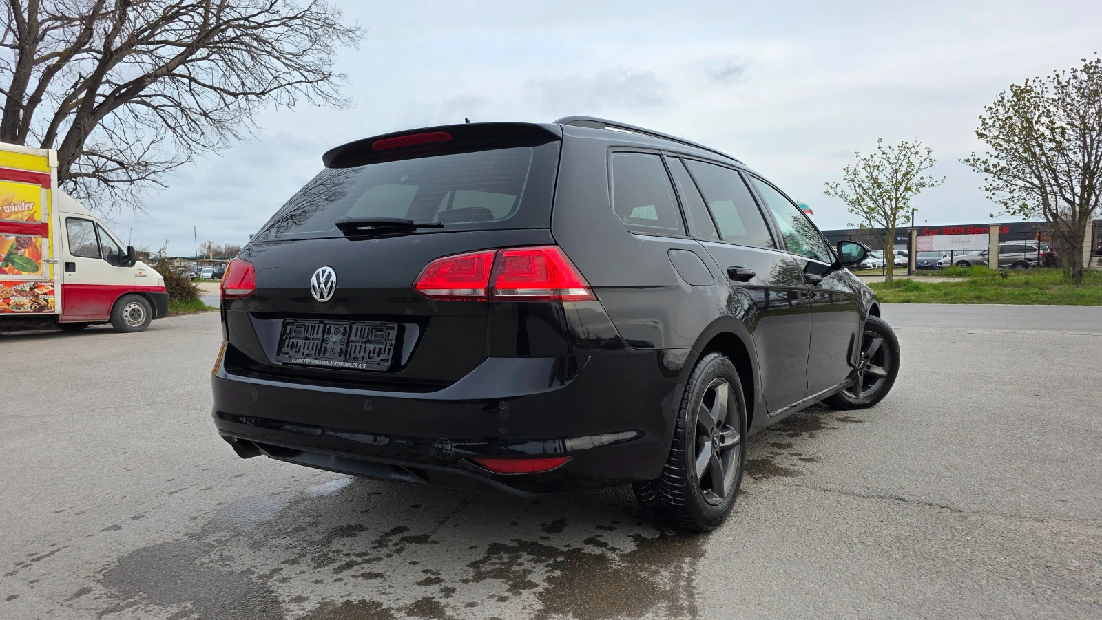 VW Golf КАТО ЧИСТО НОВ, снимка 6 - Автомобили и джипове - 55677889