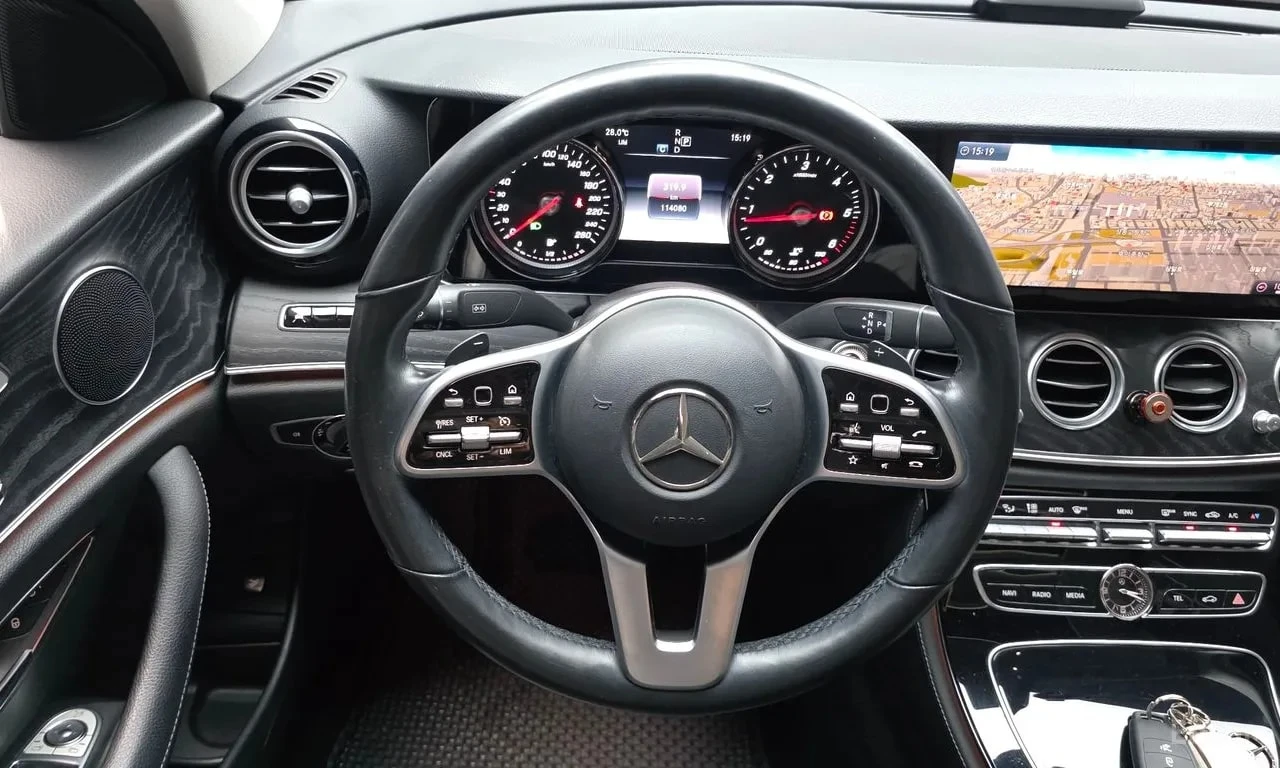 Mercedes-Benz E 220 * Avantgarde * АВТОКРЕДИТ БЕЗ ПЪРВОНАЧАЛНА ВНОСКА, снимка 8 - Автомобили и джипове - 55991055