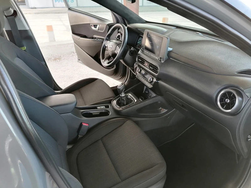 Hyundai Kona, снимка 11 - Автомобили и джипове - 42133621