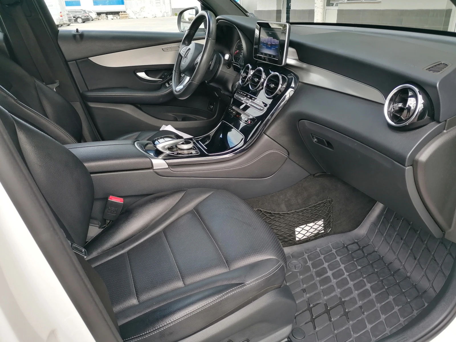 Mercedes-Benz GLC 250 AMG Line | Mobile.bg — изображение 13