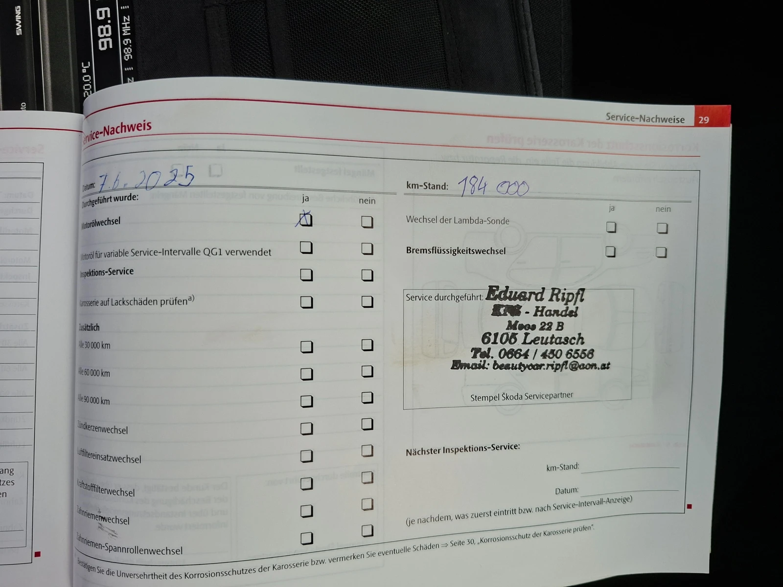 Skoda Yeti 2.0TDI 4X4, снимка 17 - Автомобили и джипове - 54113947