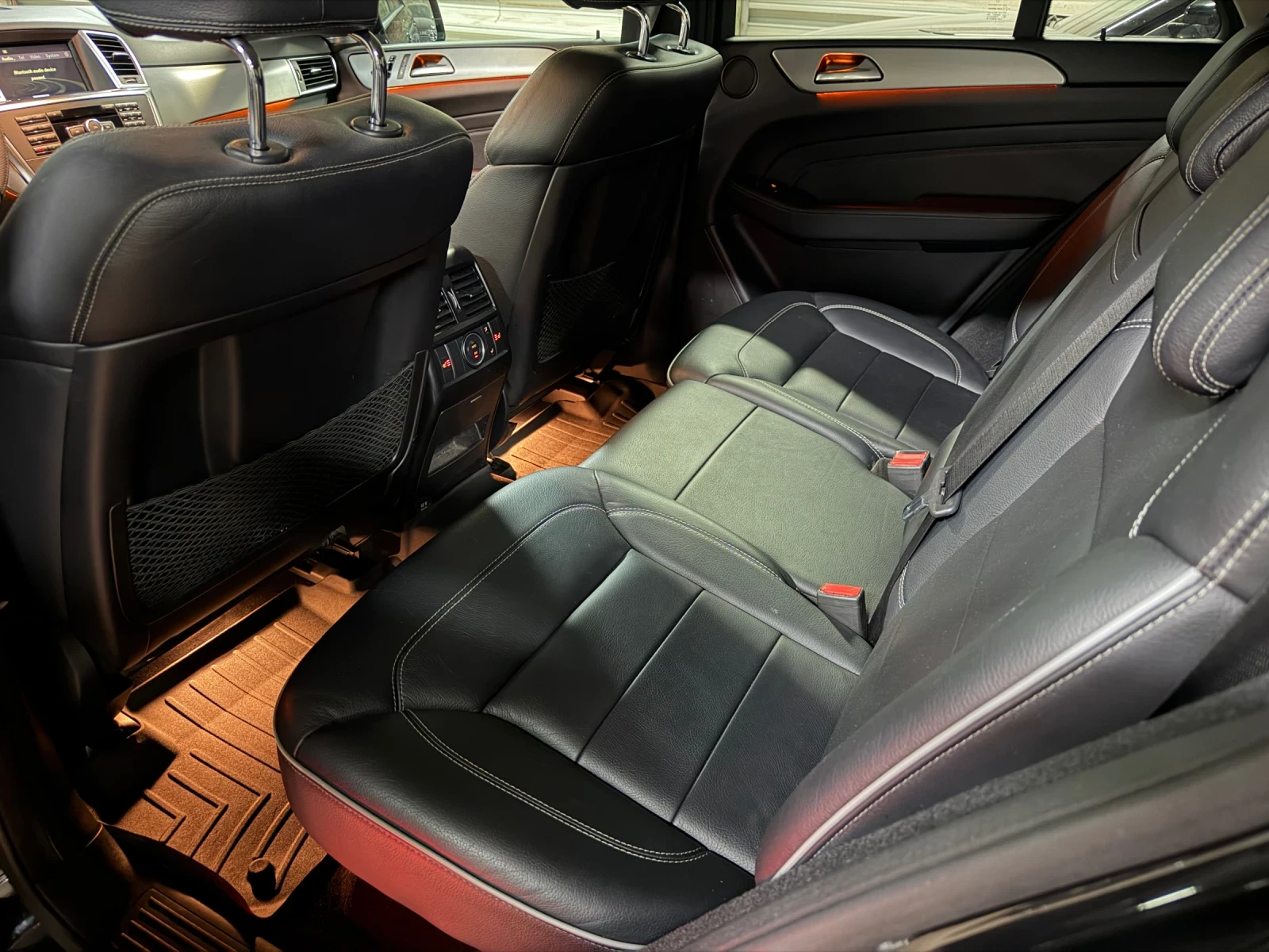 Mercedes-Benz ML 350 AMG/Distronic/Camera/HarmanKardon, снимка 13 - Автомобили и джипове - 54693413
