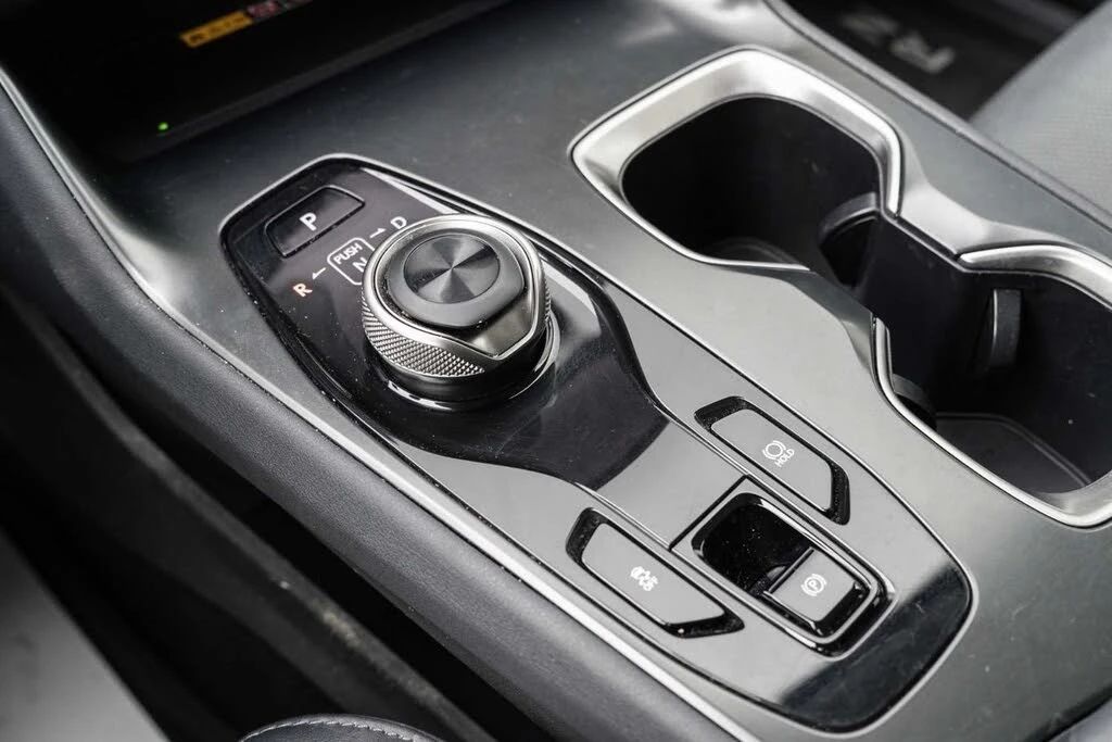 Lexus RZ 450e* PREMIUM* 4X4* ДИСТРОНИК* КАМЕРА* ПОДГРЕВ, снимка 10 - Автомобили и джипове - 54982097