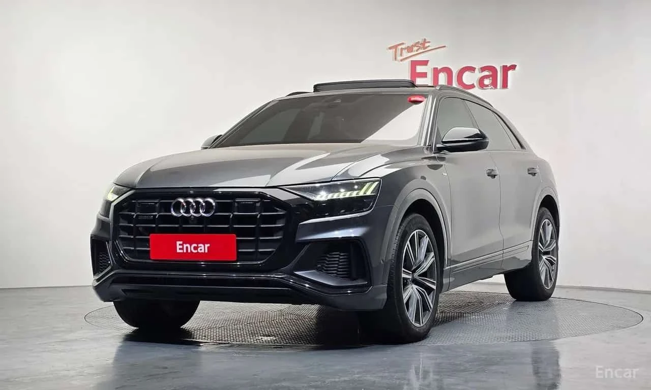 Audi Q8 * 55 TFSI Quattro Premium * 