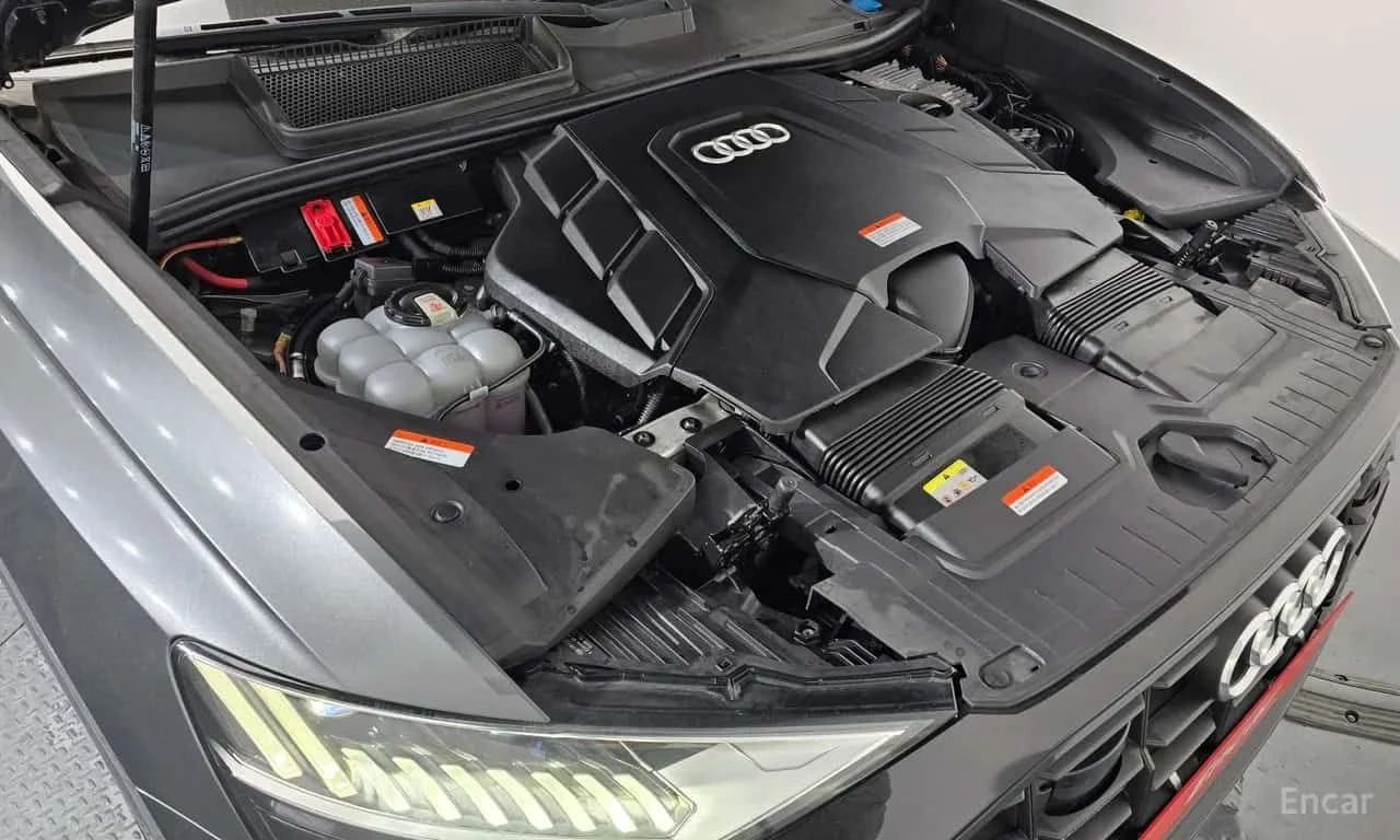 Audi Q8 * 55 TFSI Quattro Premium * , снимка 6 - Автомобили и джипове - 55559132