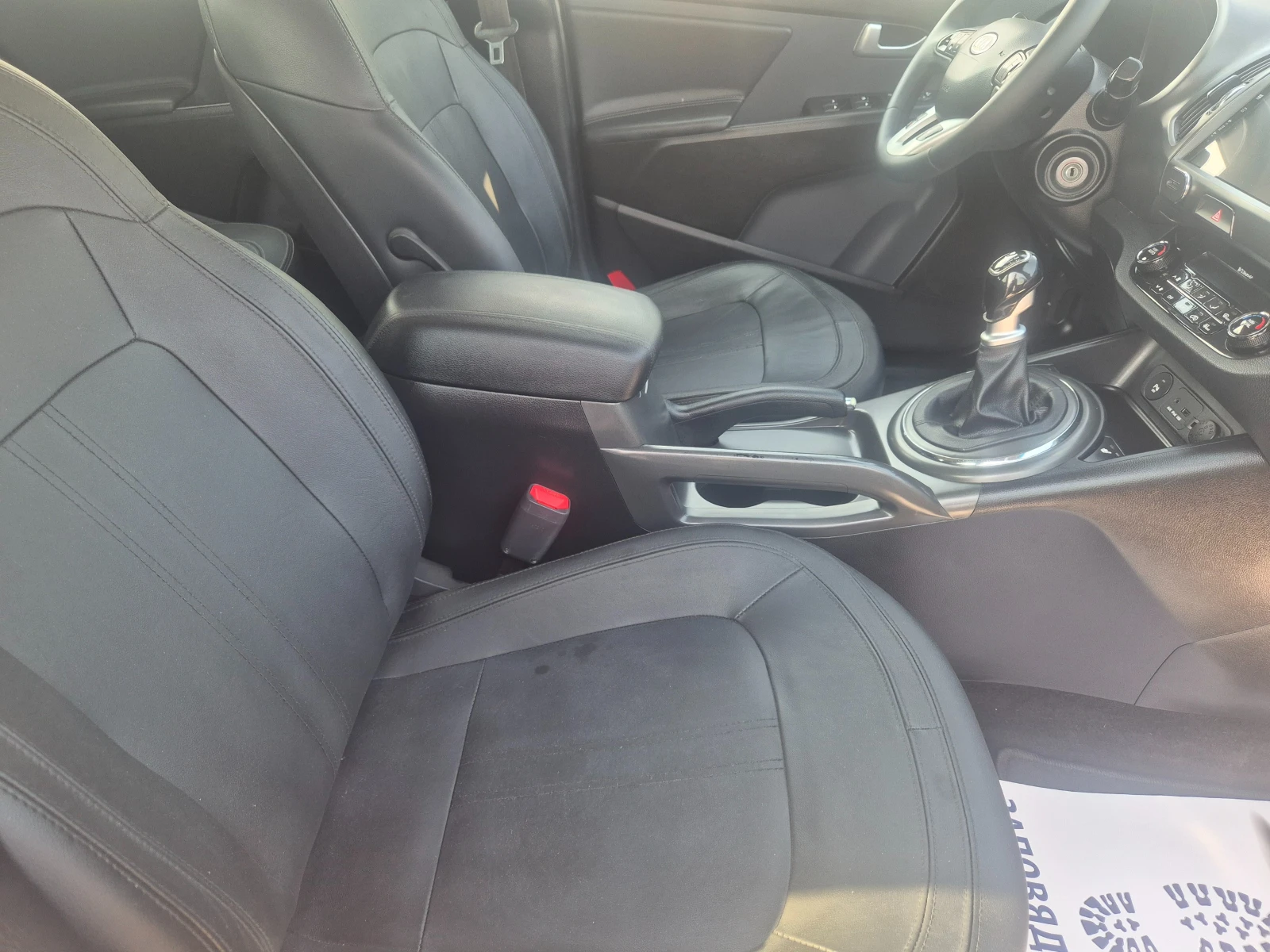 Kia Sportage Diesel, снимка 13 - Автомобили и джипове - 55582475