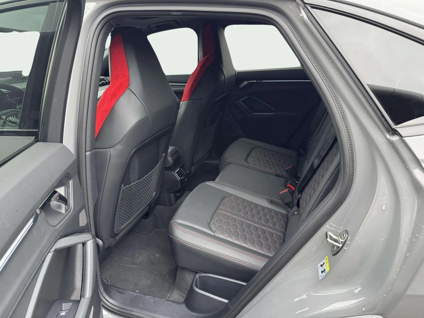 Audi Q3 Audi RS Q3 Sportback 2.5 TFSI quattro | Mobile.bg � ����������� 16