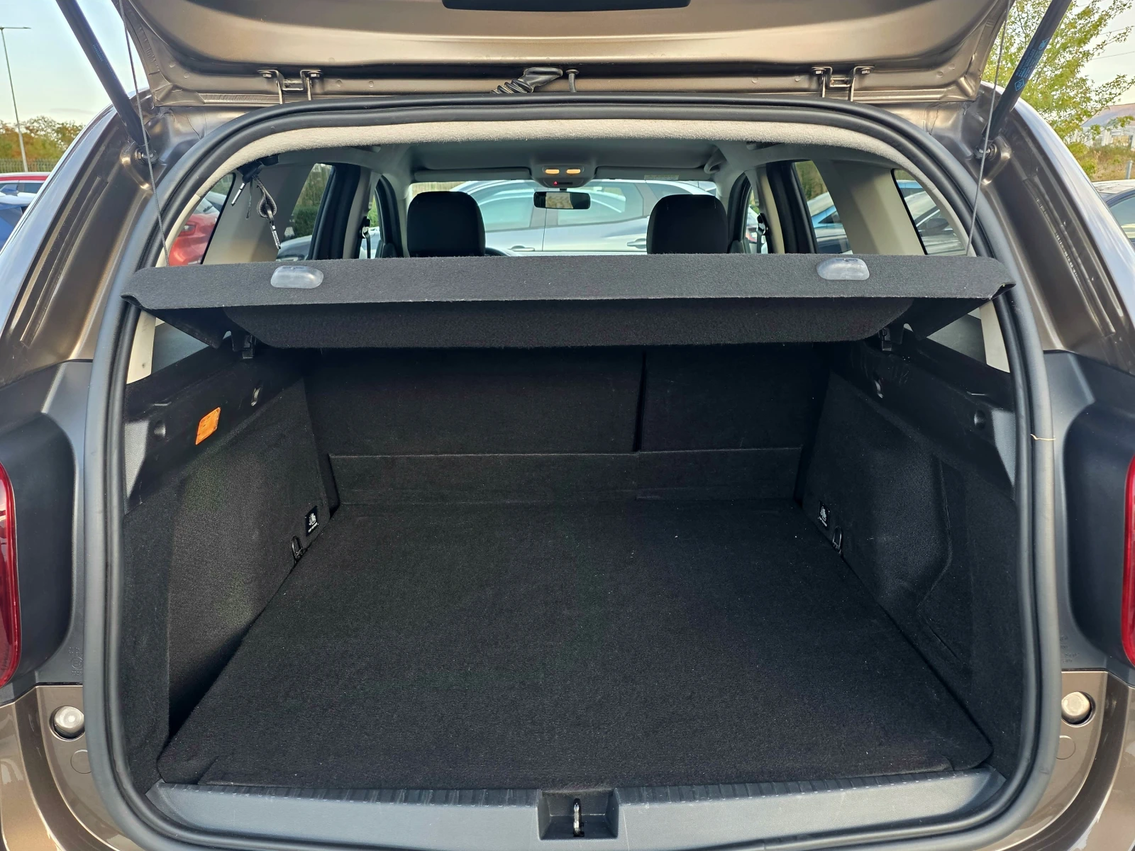 Dacia Duster Extreme dCi 115 �.�. 4x4 | Mobile.bg � ����������� 16