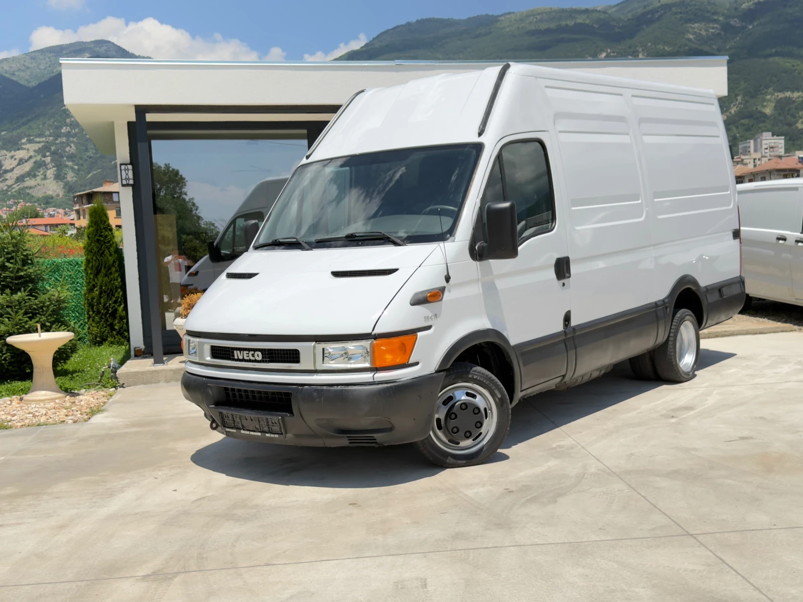 Iveco Daily 35С11* 2.8* Двойна гума* , снимка 2 - Бусове и автобуси - 54808159