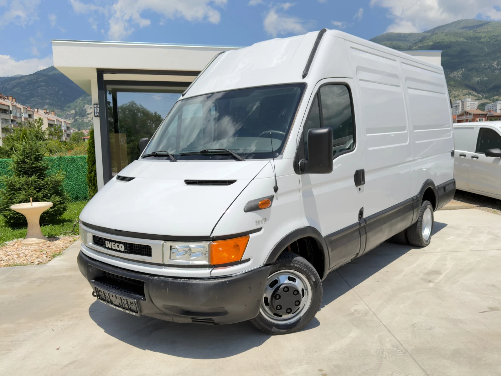 Iveco Daily 35С11* 2.8* Двойна гума* , снимка 3 - Бусове и автобуси - 54808159