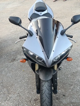  Yamaha YZF-R1