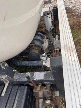 Полуремарке Feldbinder Хранителна цистерна 34000L, снимка 6