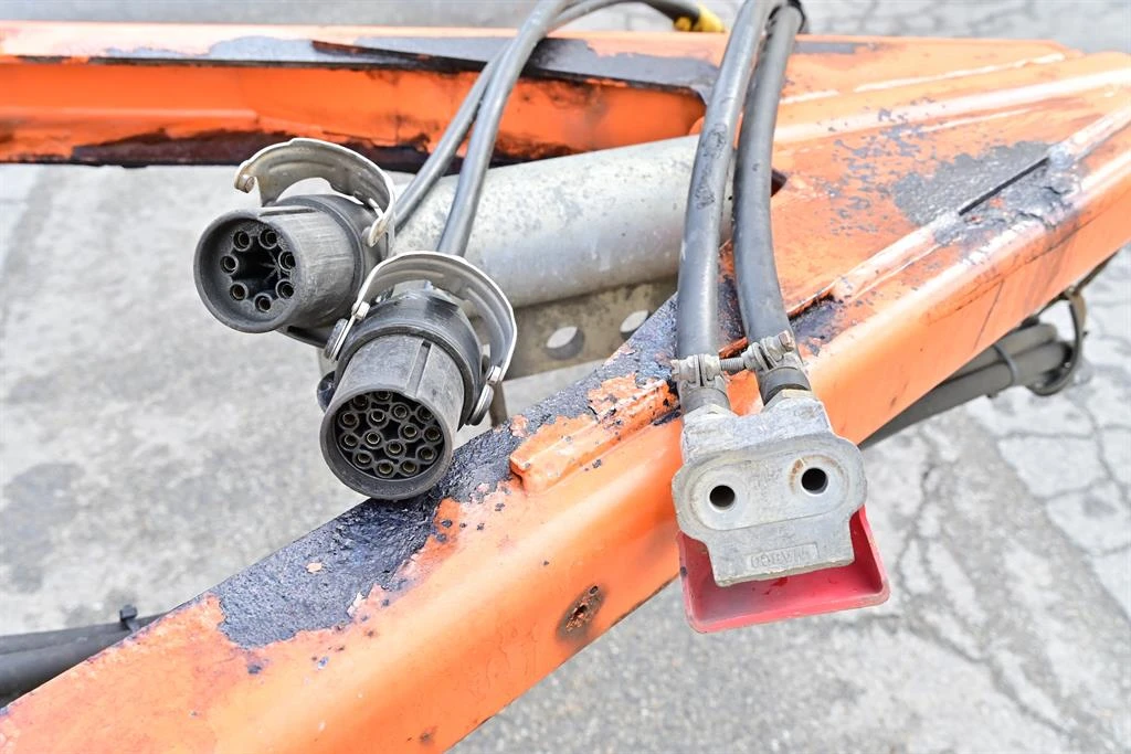 За камион Други Krone AZ, снимка 11 - Ремаркета - 54044938