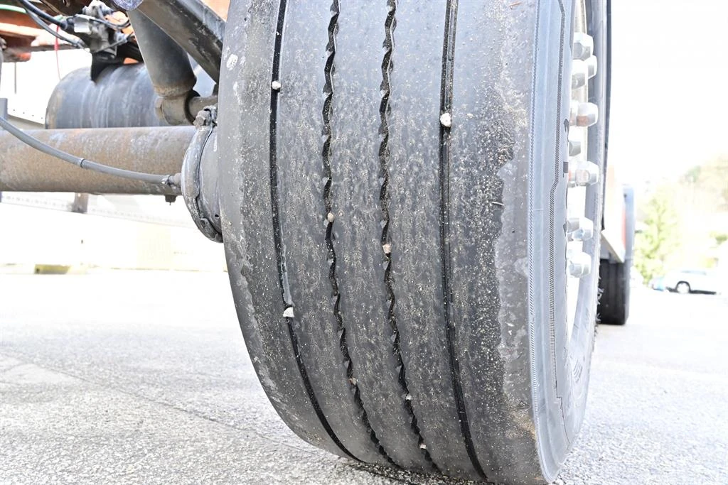 За камион Други Krone AZ, снимка 17 - Ремаркета - 54044938