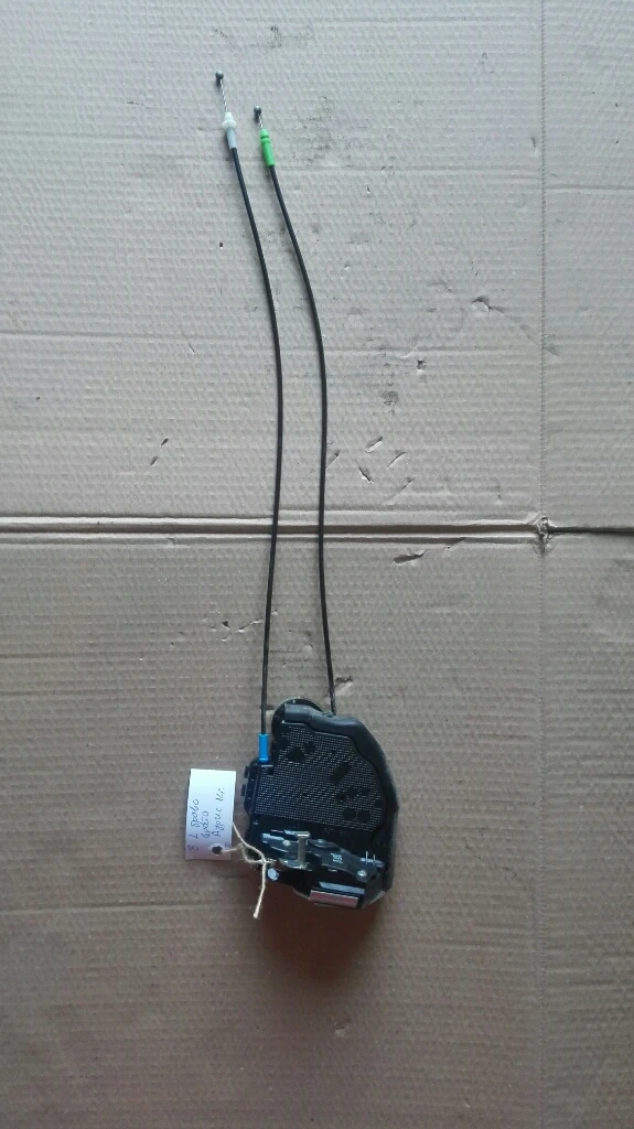 Брава врата задна лява Тойота Аурис