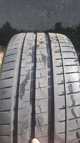 Гуми Летни 235/35R19, снимка 3