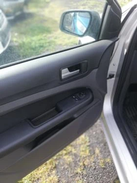 Ford Focus 1.6 tdi, снимка 9