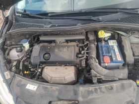 Peugeot 208 1.4 двигател , снимка 2