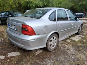 Обява за продажба на Opel Vectra 1.8 бензин 2001г. Климатроник  ~3 800 лв. - изображение 2