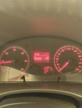 VW Caddy - 1625 € / 3178.22 лв. - 78337911 7