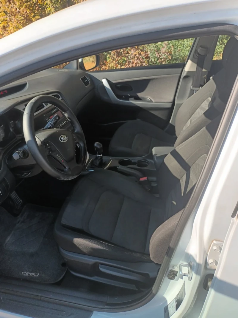 Kia Ceed 1.4 CVVT 100 к.с., снимка 6 - Автомобили и джипове - 50802623