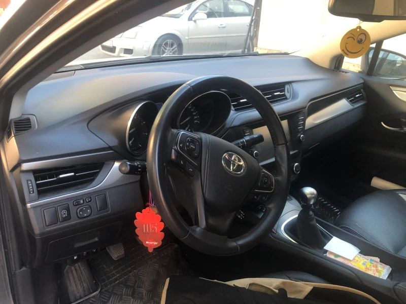 Toyota Avensis, снимка 3 - Автомобили и джипове - 48049824