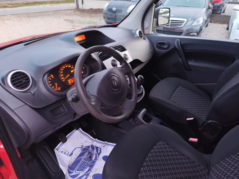 Renault Kangoo 1.5 дизел, снимка 11 - Автомобили и джипове - 48323904