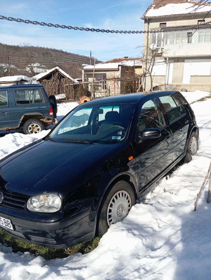 VW Golf 1.6, снимка 4 - Автомобили и джипове - 48824777