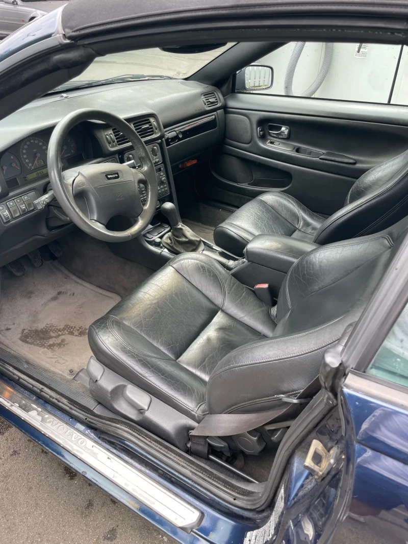 Volvo C70 2.0T, снимка 5 - Автомобили и джипове - 51402018