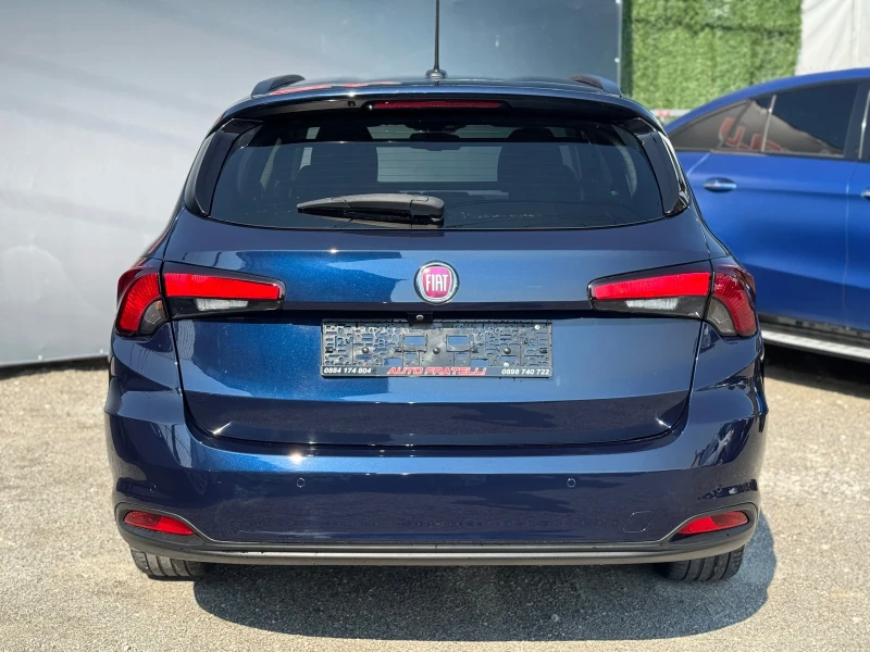 Fiat Tipo 1.3Mjet* НАВИ* ПОДГРЕВ* ДИСТРОНИК* ЛИЗИНГ* БАРТЕР, снимка 4 - Автомобили и джипове - 51404495