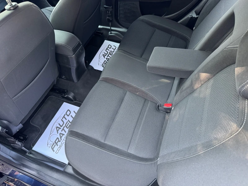 Fiat Tipo 1.3Mjet* НАВИ* ПОДГРЕВ* ДИСТРОНИК* ЛИЗИНГ* БАРТЕР, снимка 9 - Автомобили и джипове - 51404495