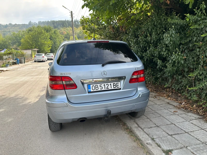 Mercedes-Benz B 180, снимка 5 - Автомобили и джипове - 52487782