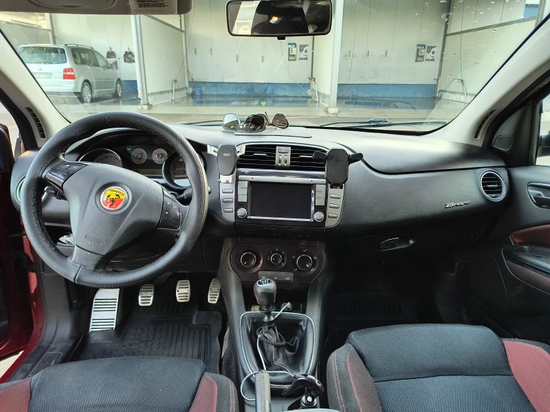 Fiat Bravo 1.4Tjet Sport, снимка 10 - Автомобили и джипове - 52586527