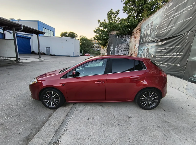 Fiat Bravo 1.4Tjet Sport, снимка 7 - Автомобили и джипове - 52586527