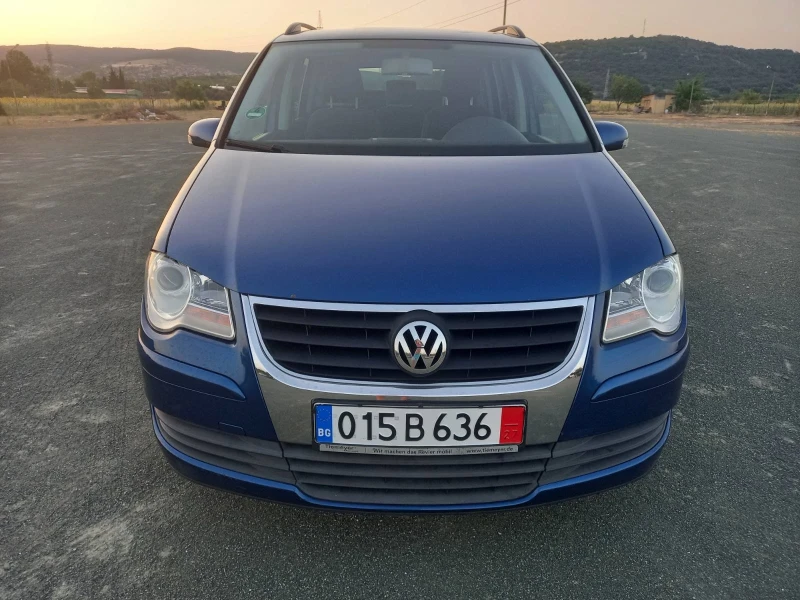 VW Touran 1.9 TDI, снимка 7 - Автомобили и джипове - 51920328