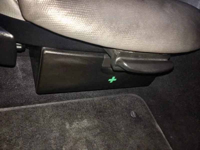 BMW 330 Individual* Top Exclusive* Реставриран* Фейс* LPG, снимка 14 - Автомобили и джипове - 51926467