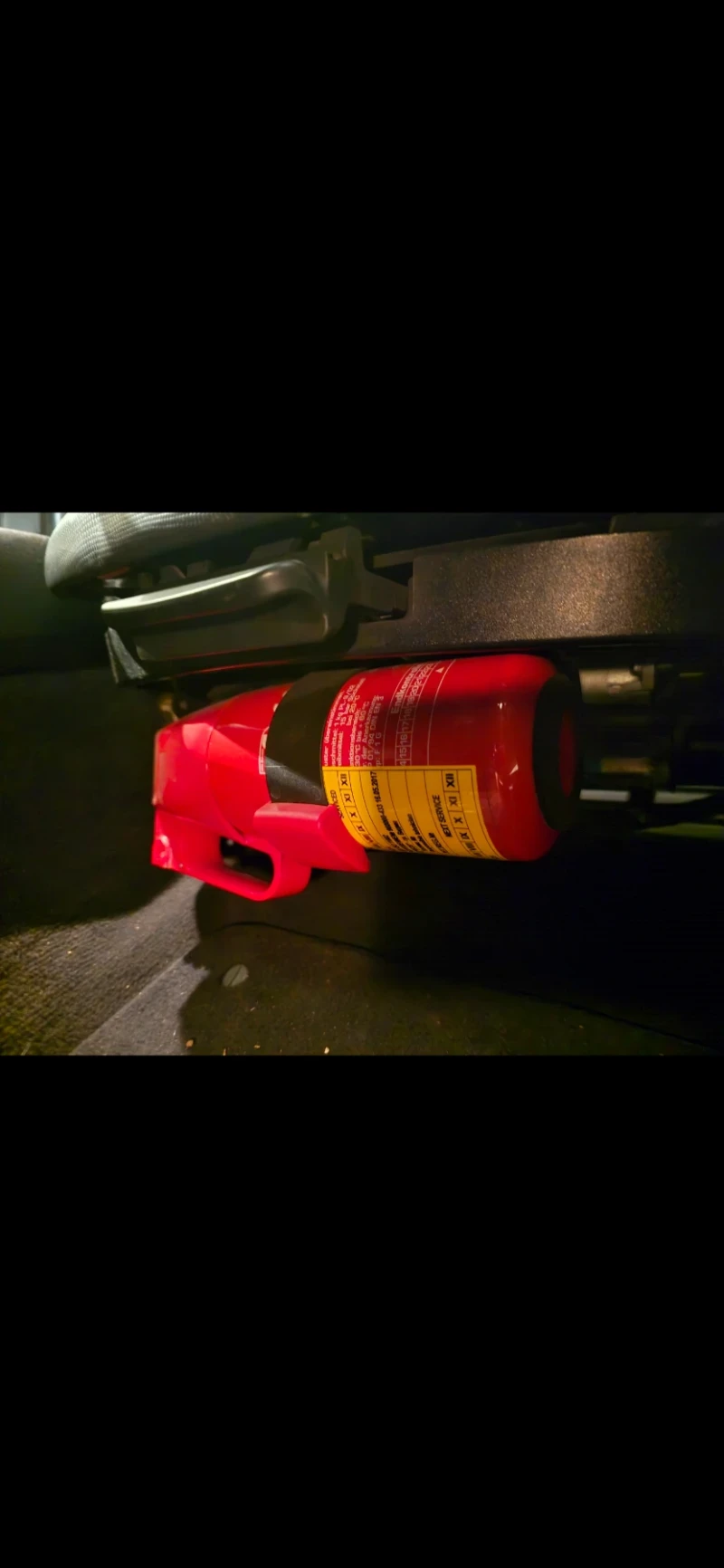 BMW 330 Individual* Top Exclusive* Реставриран* Фейс* LPG, снимка 13 - Автомобили и джипове - 51926467