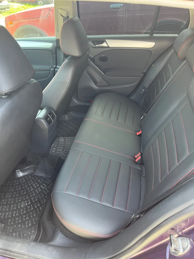 VW Golf 2.0 TDI, снимка 9 - Автомобили и джипове - 52224847