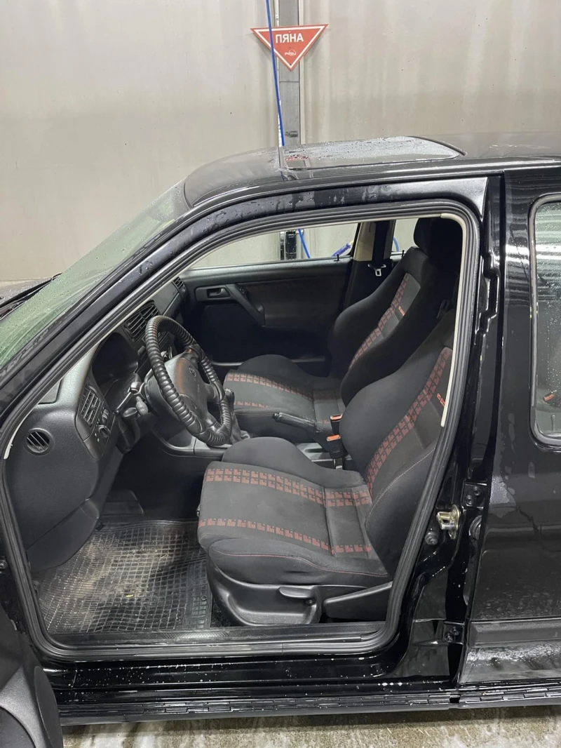 VW Golf GTI , снимка 7 - Автомобили и джипове - 52357683