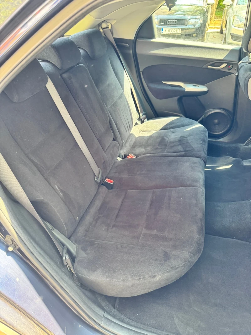 Honda Civic 1.8 VTEC, снимка 11 - Автомобили и джипове - 52582704