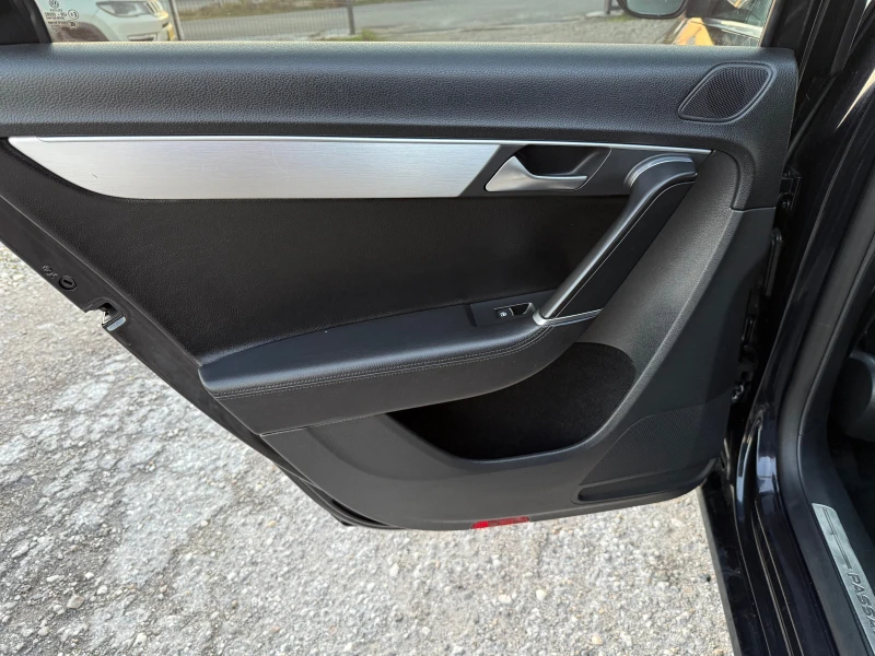 VW Passat 2.0 tdi, снимка 9 - Автомобили и джипове - 52775371