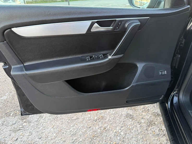 VW Passat 2.0 tdi, снимка 6 - Автомобили и джипове - 52775371